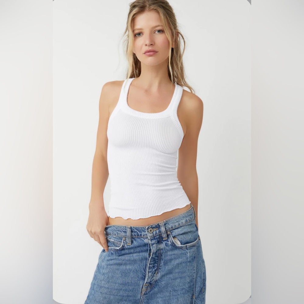 ▪️NWT Free People Ribbed Seamless Tank White